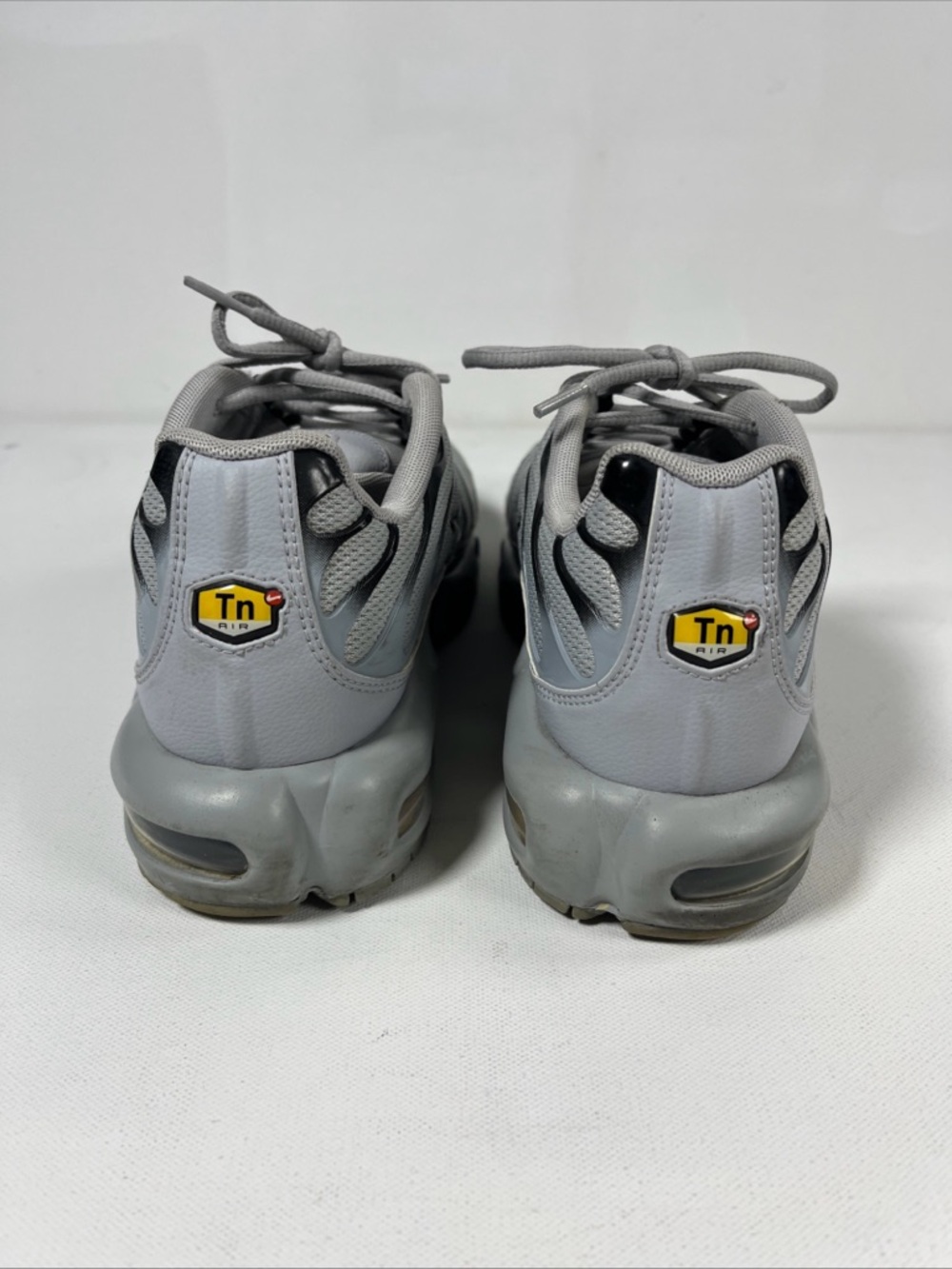 SOLD Nike Air Max Plus Tn Wolf Grey Sneakers Shoes 852630-021 Men’s 10 - Picture 9 of 14